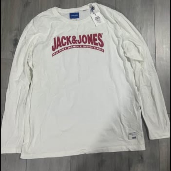 brand new jack and jones long sleeve logo top do not handle with care - Picture 4 of 4
